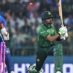 IND vs PAK T20 भारतीय गेंदबाजों ने पाकिस्तानी प्लेयर की निकाली अकड़ पावरप्ले में ही धड़ाधड़ गिरे 4 विकेट अब भारत की मुट्ठी में मैच - NewsNation Online